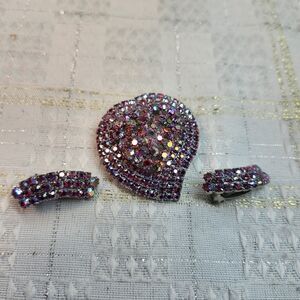 Source Unknown Pink and Purple Rhinestone Teardrop Brooch with Clips